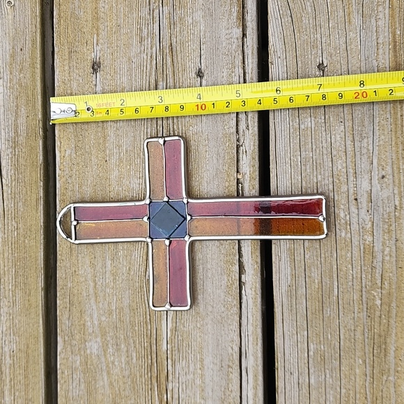 Stained glass hand crafted cross sun catcher - Picture 5 of 12